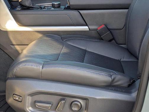 2025 Toyota Tundra Hybrid Platinum