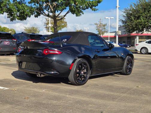2024 Mazda MX-5 Miata Sport