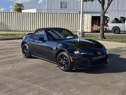 2024 Mazda MX-5 Miata Sport