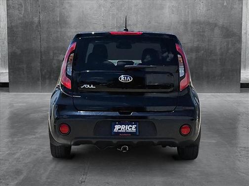 2017 Kia Soul Base