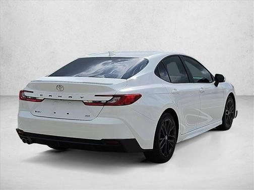 Ice Cap 2025 Toyota Camry SE