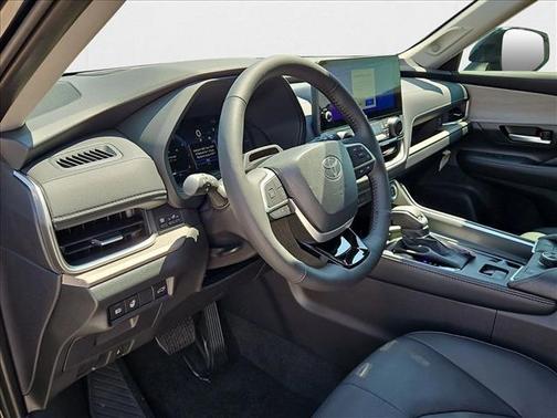 2025 Toyota Grand Highlander Platinum
