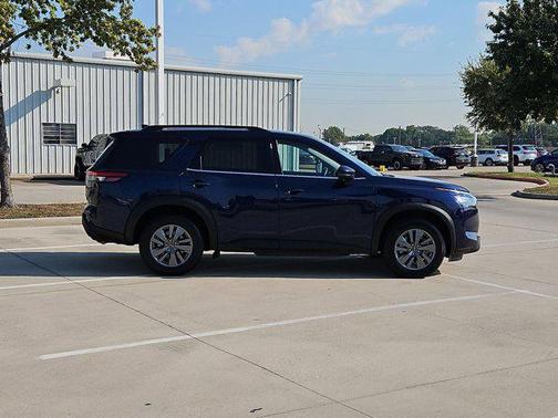 2024 Nissan Pathfinder SV FWD
