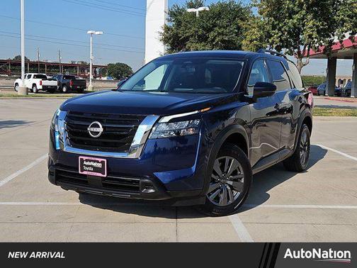 2024 Nissan Pathfinder SV FWD