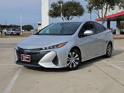 2022 Toyota Prius Prime LE