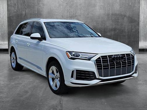 2022 Audi Q7 55 Premium