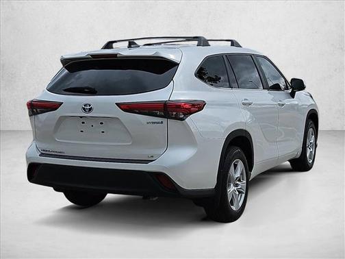 2023 Toyota Highlander Hybrid LE
