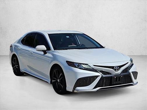 Wind Chill Pearl 2021 Toyota Camry XSE