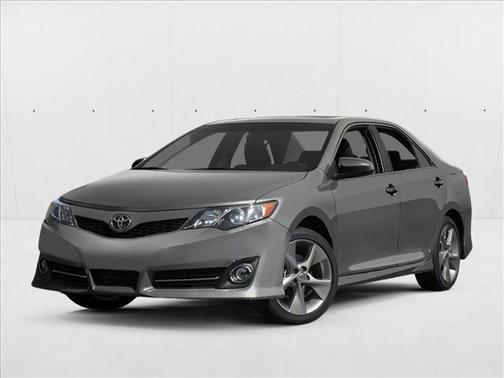 Magnetic Gray Metallic 2013 Toyota Camry SE
