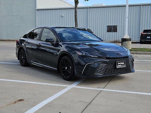 Underground 2025 Toyota Camry SE