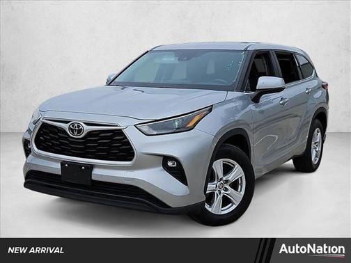2023 Toyota Highlander LE