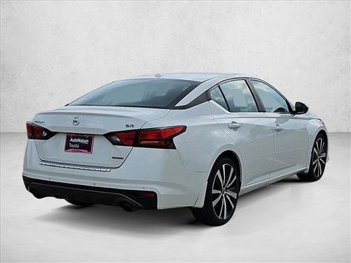 2021 Nissan Altima SR VC-Turbo FWD