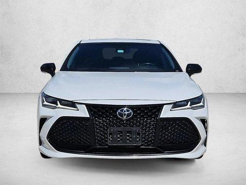 Wind Chill Pearl 2019 Toyota Avalon Touring