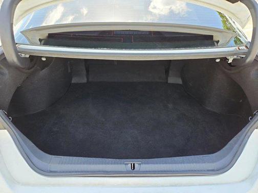 Wind Chill Pearl 2019 Toyota Avalon Touring
