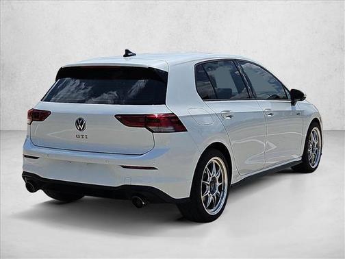 opal white pearl 2026 Volkswagen Golf GTI 2.0T SE DSG