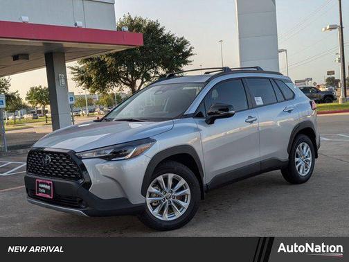 2025 Toyota Corolla Cross LE