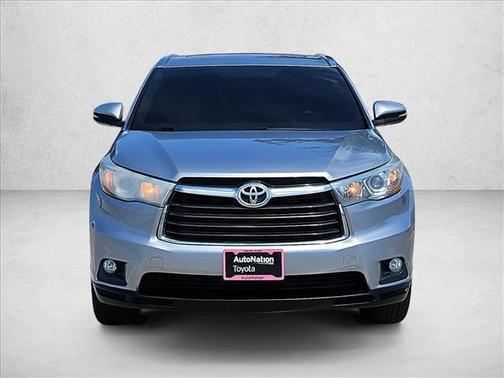 Silver Sky Metallic 2016 Toyota Highlander XLE
