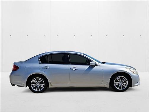 2013 INFINITI G37 Journey