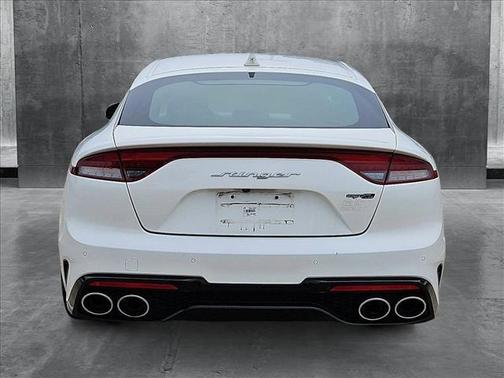 2022 Kia Stinger GT-Line