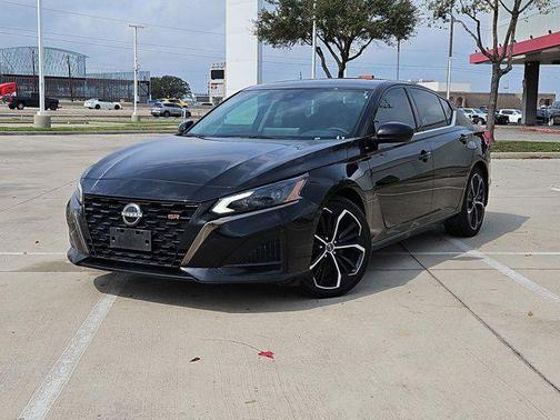 2024 Nissan Altima SR FWD