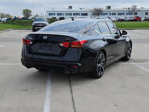 2024 Nissan Altima SR FWD