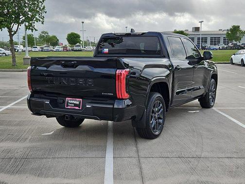 2025 Toyota Tundra Hybrid Platinum