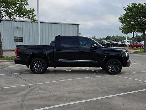 2025 Toyota Tundra Hybrid Platinum