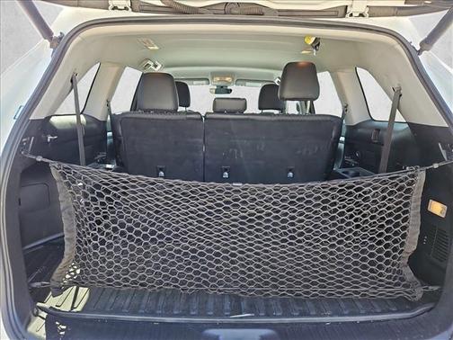 Blizzard Pearl 2019 Toyota Highlander LE Plus