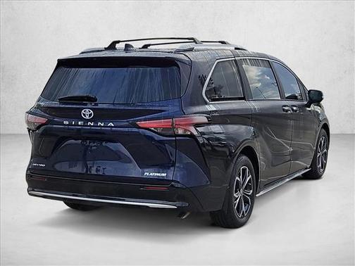 2025 Toyota Sienna Platinum