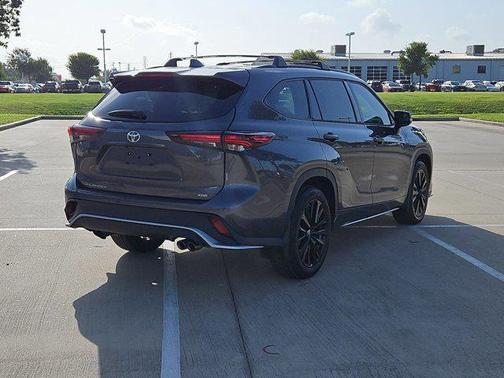 2024 Toyota Highlander XSE