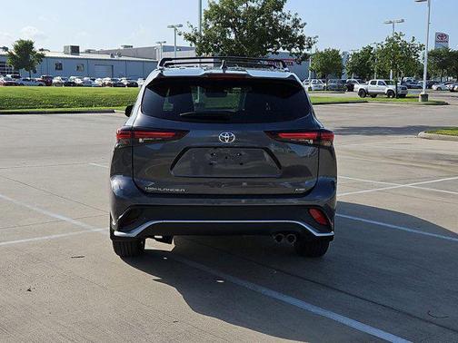 2024 Toyota Highlander XSE