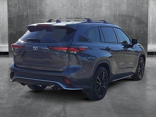 2024 Toyota Highlander XSE