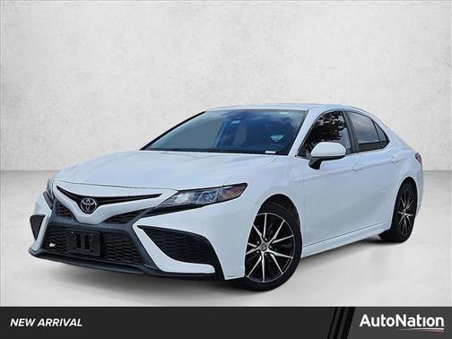 Super White 2021 Toyota Camry SE