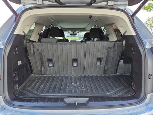 Ice Silver Metallic 2020 Subaru Ascent Premium 7-Passenger