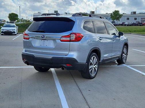 Ice Silver Metallic 2020 Subaru Ascent Premium 7-Passenger