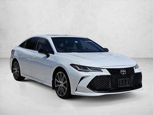Wind Chill Pearl 2019 Toyota Avalon Touring