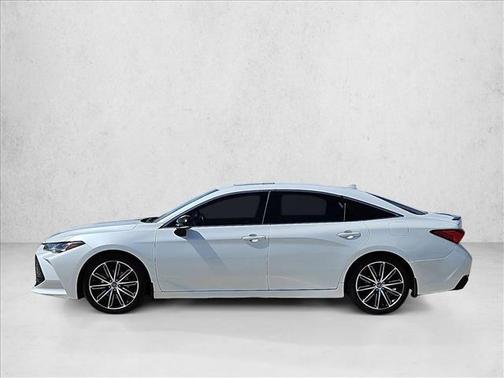 Wind Chill Pearl 2019 Toyota Avalon Touring