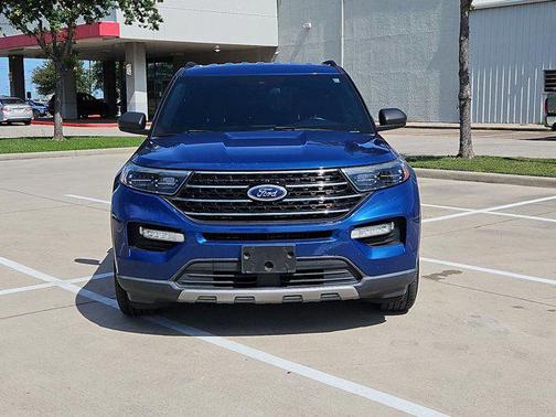 Atlas Blue Metallic 2020 Ford Explorer XLT