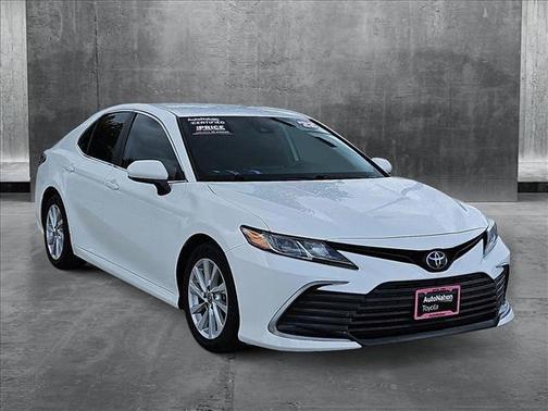 2022 Toyota Camry LE