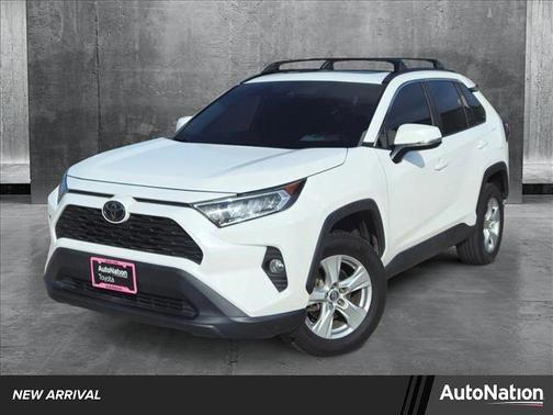 2020 Toyota RAV4 XLE