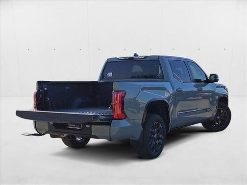 2026 Toyota Tundra Hybrid Platinum