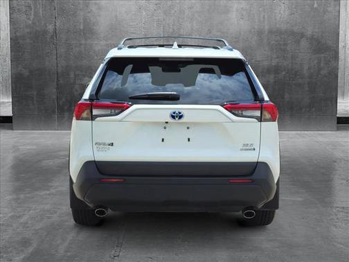 2024 Toyota RAV4 Hybrid XLE