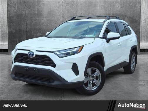 2024 Toyota RAV4 Hybrid XLE