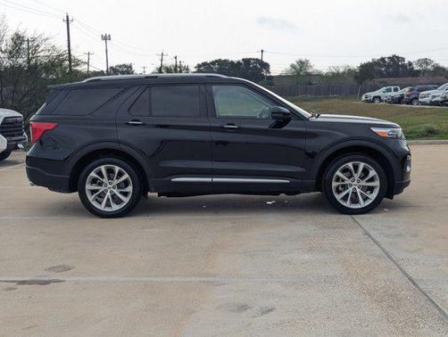 2024 Ford Explorer Platinum