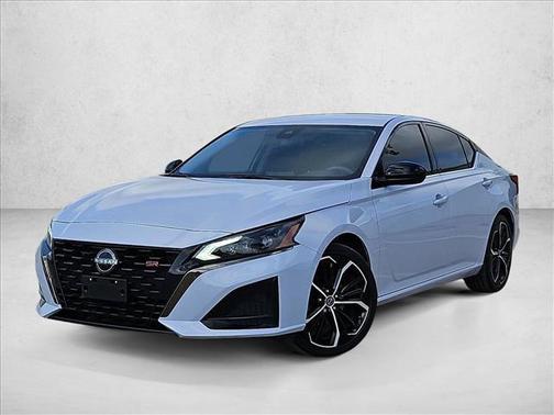 2024 Nissan Altima SR FWD