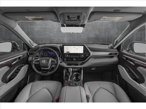2025 Toyota Highlander Hybrid Platinum