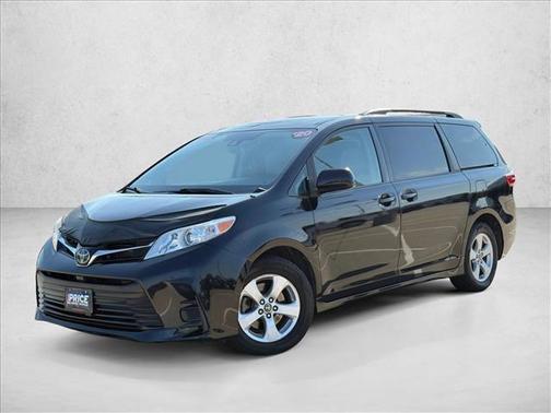2020 Toyota Sienna LE