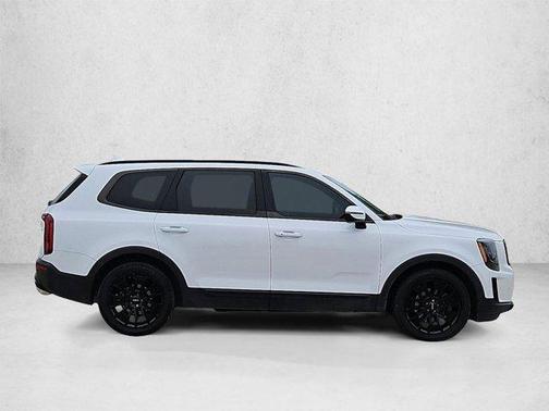 Glacial White Pearl 2022 Kia Telluride SX