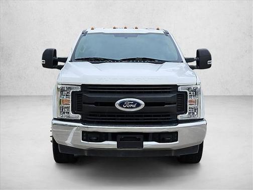 Oxford White 2017 Ford F-350 XL
