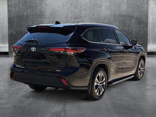 2024 Toyota Highlander XLE